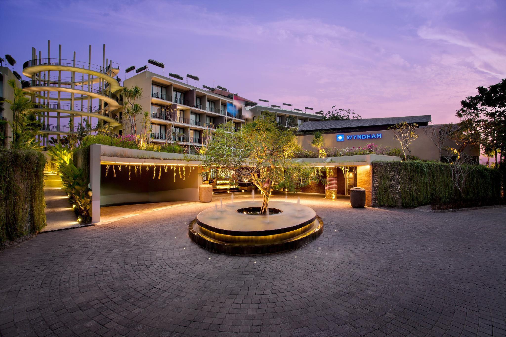 Wyndham Dreamland Resort Bali Uluwatu Exterior foto
