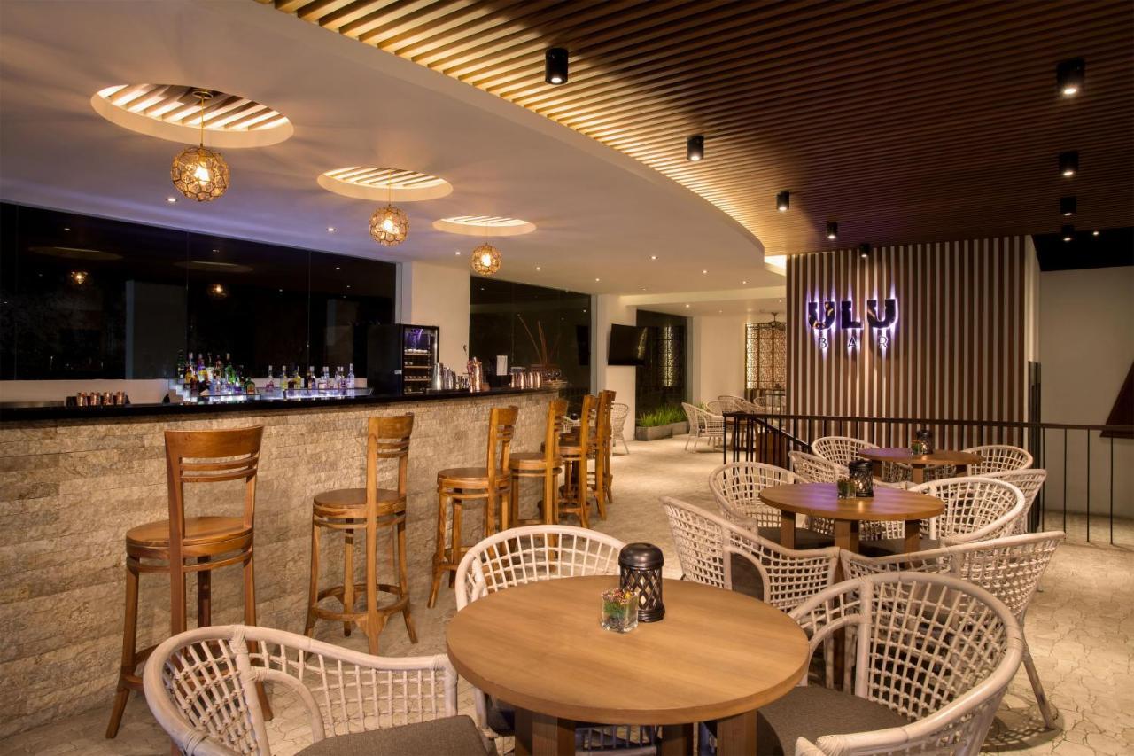 Wyndham Dreamland Resort Bali Uluwatu Exterior foto
