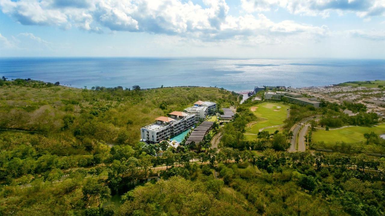 Wyndham Dreamland Resort Bali Uluwatu Exterior foto
